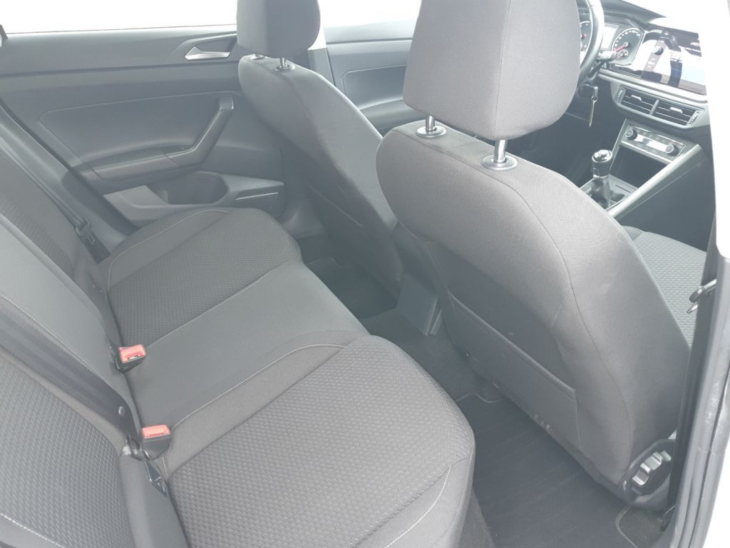 Fahrzeugabbildung Volkswagen Polo 1.0 Comfortline Sitzheizung, Climatr., PDC.