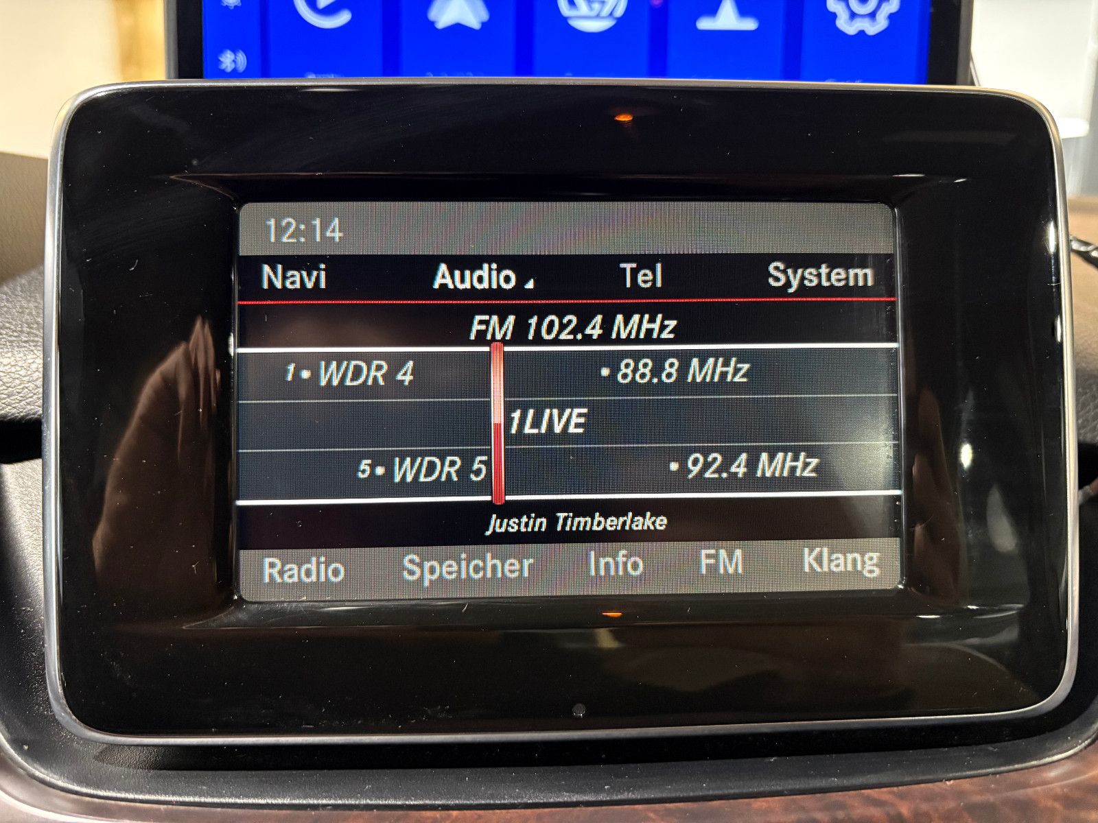 Fahrzeugabbildung Mercedes-Benz B 200/PANO/MEMORY/KLIMA/CAR-PLAY/2.HAND/KAMERA