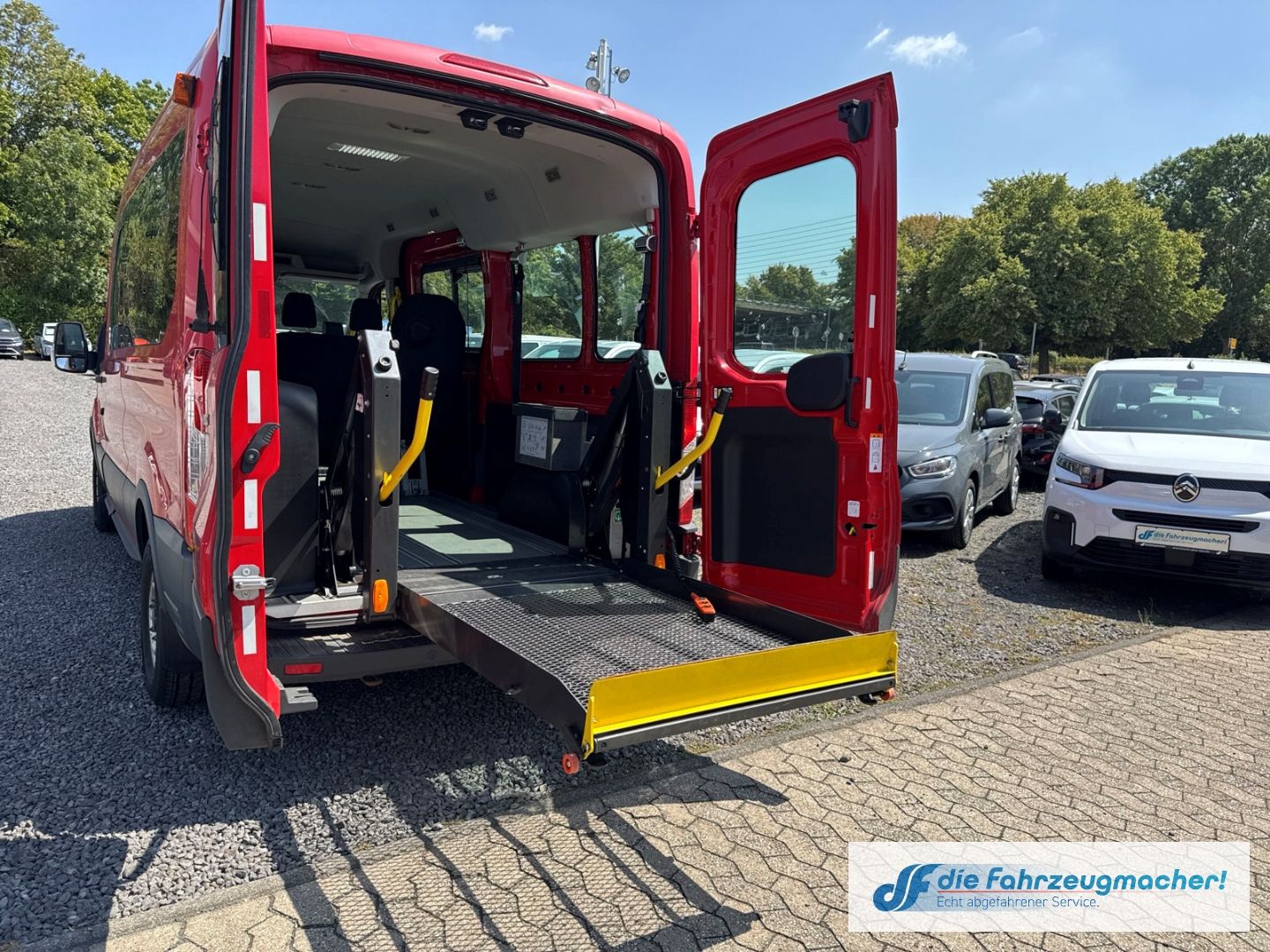 Fahrzeugabbildung Ford Transit Kombi 350 L3 Trend Temp Klima *7130 Exp