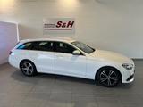 Mercedes-Benz E 220 T Mild-Hyb. 9G-Tronic Avantg. NAVI CAM LED - gebrauchte Mercedes-Benz E 220 aus dem Jahr 2022