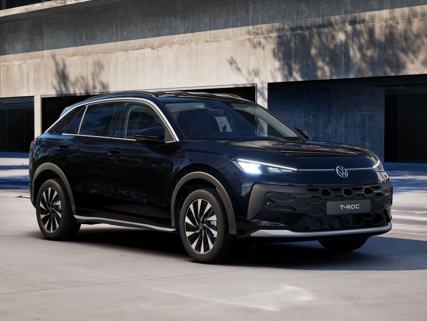 Fahrzeugabbildung Volkswagen T-Roc  Life 1.5 eTSI DSG *AHK, Energy-Paket, beh