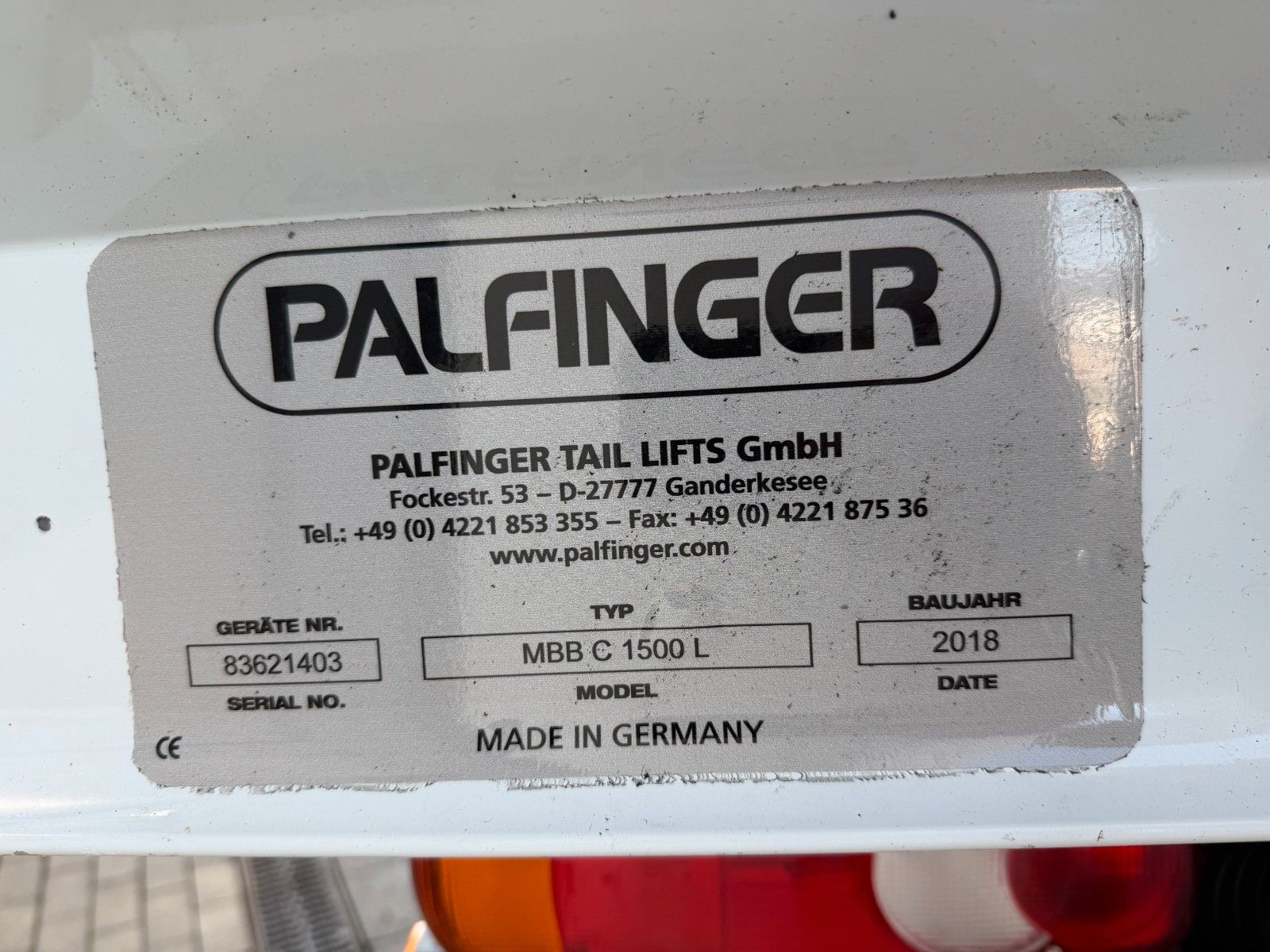 Fahrzeugabbildung Iveco Eurocargo ML120E25 LBW PAlfinger 1.500kg 3 Sitze