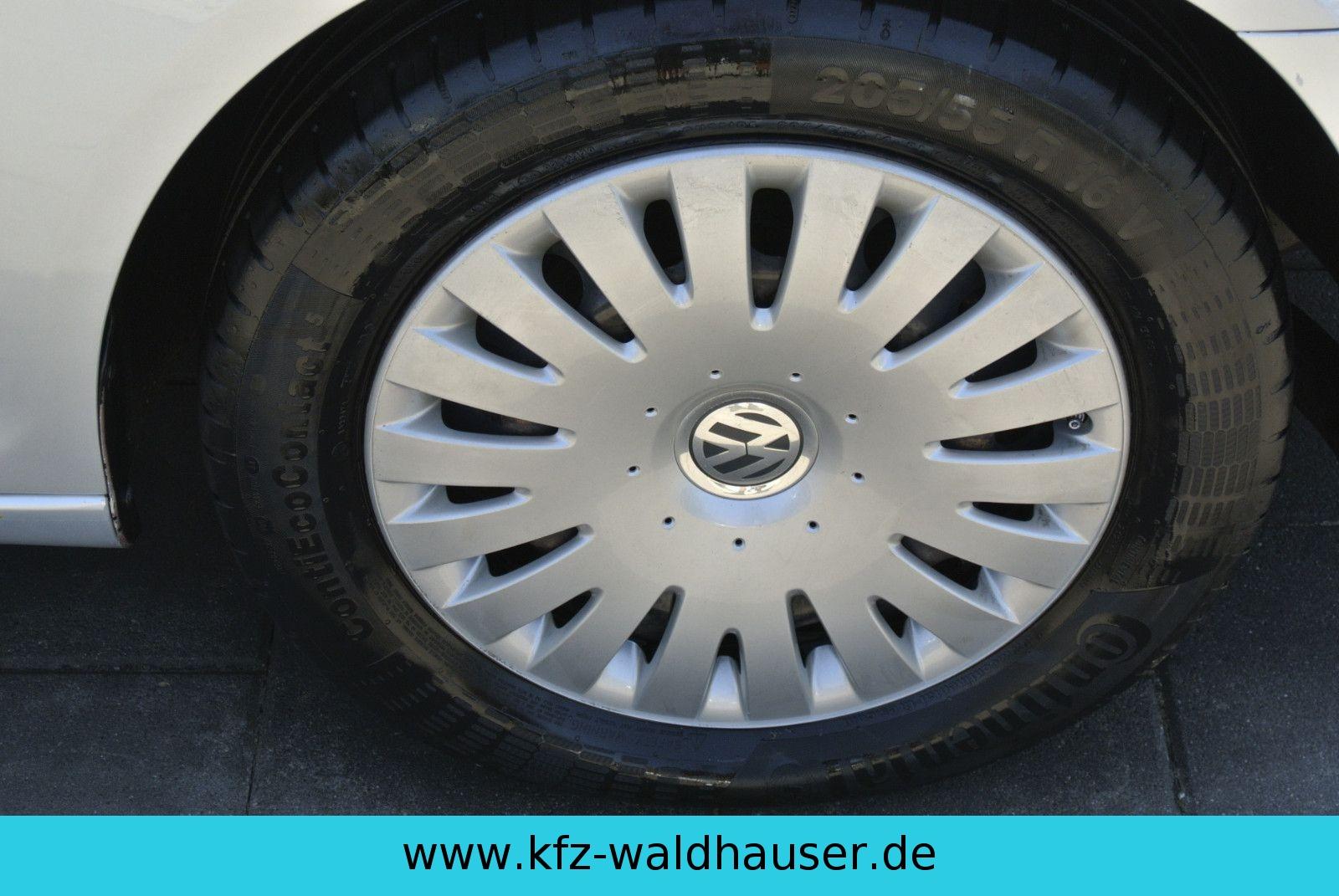 Volkswagen Golf 2011 — photo 23