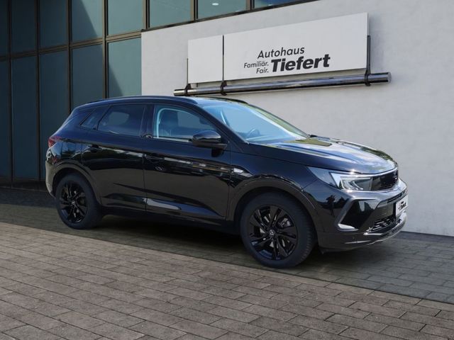 Grandland Plug-in-Hybrid 1.6 DI Automatik