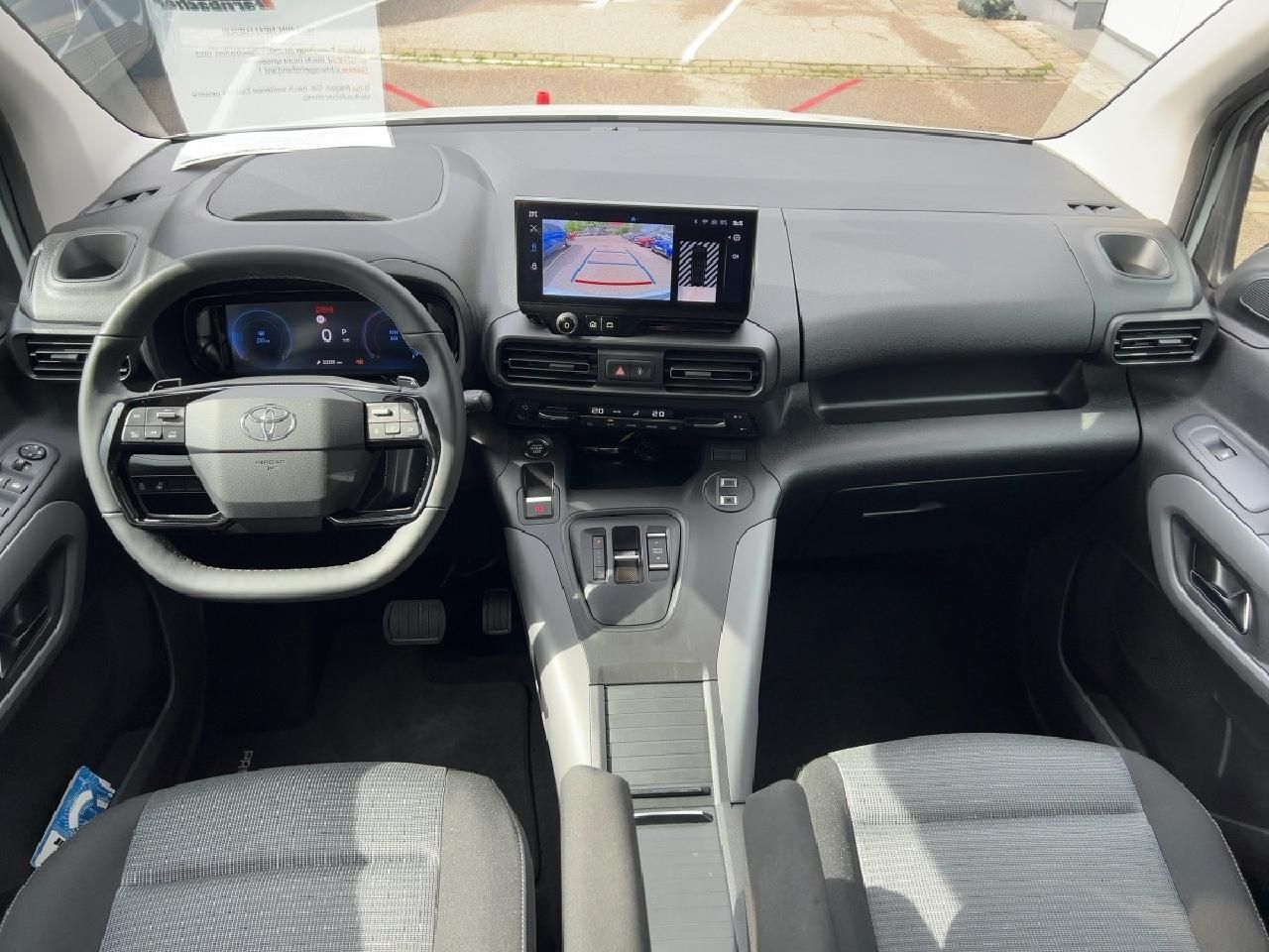 Fahrzeugabbildung Toyota Proace City Verso L2 Team Deutschland *7 Sitzer