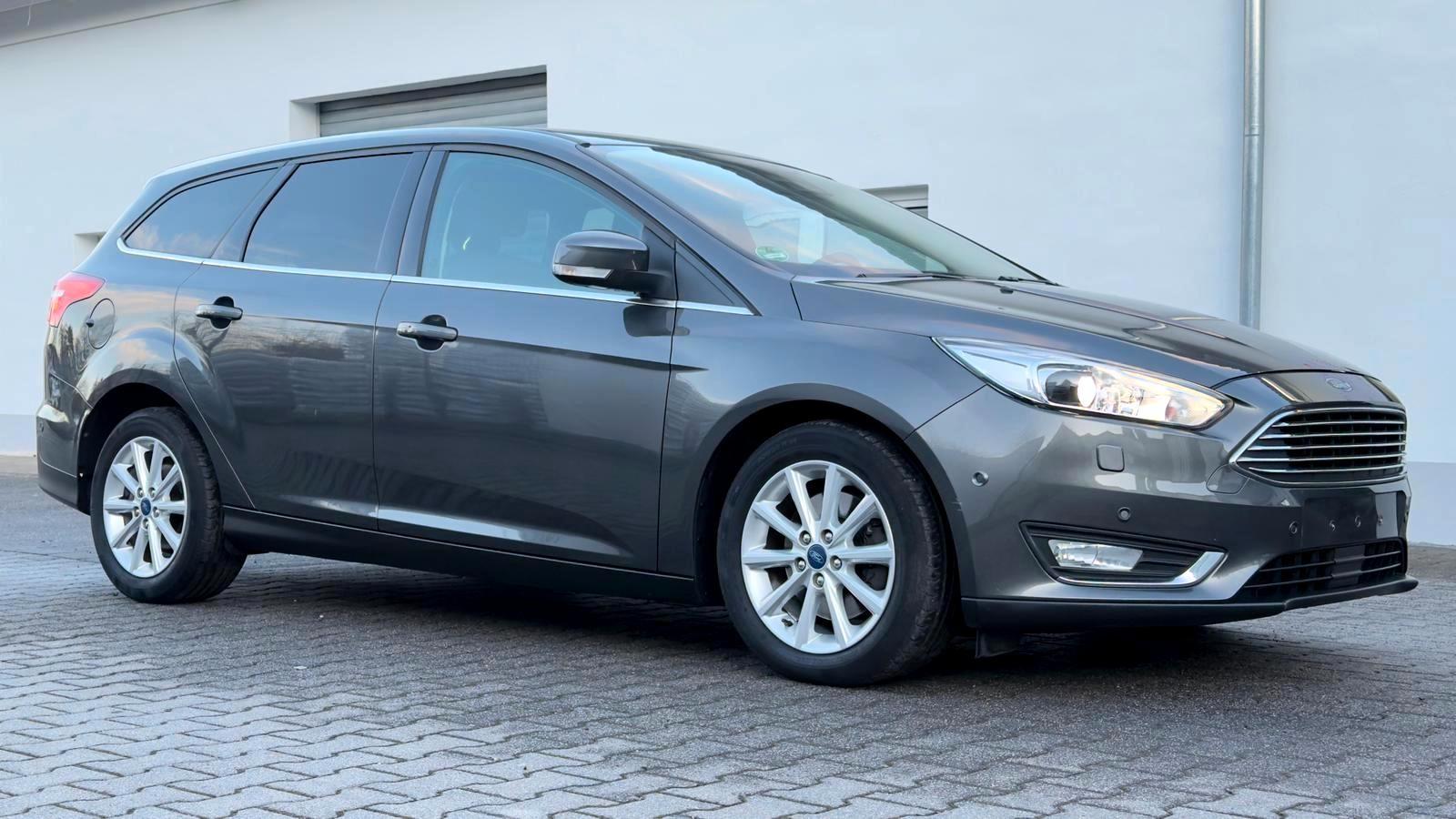 Ford Focus BI Xenon PTS Keyles-Go,Toter-Wink,ACC,DAB+