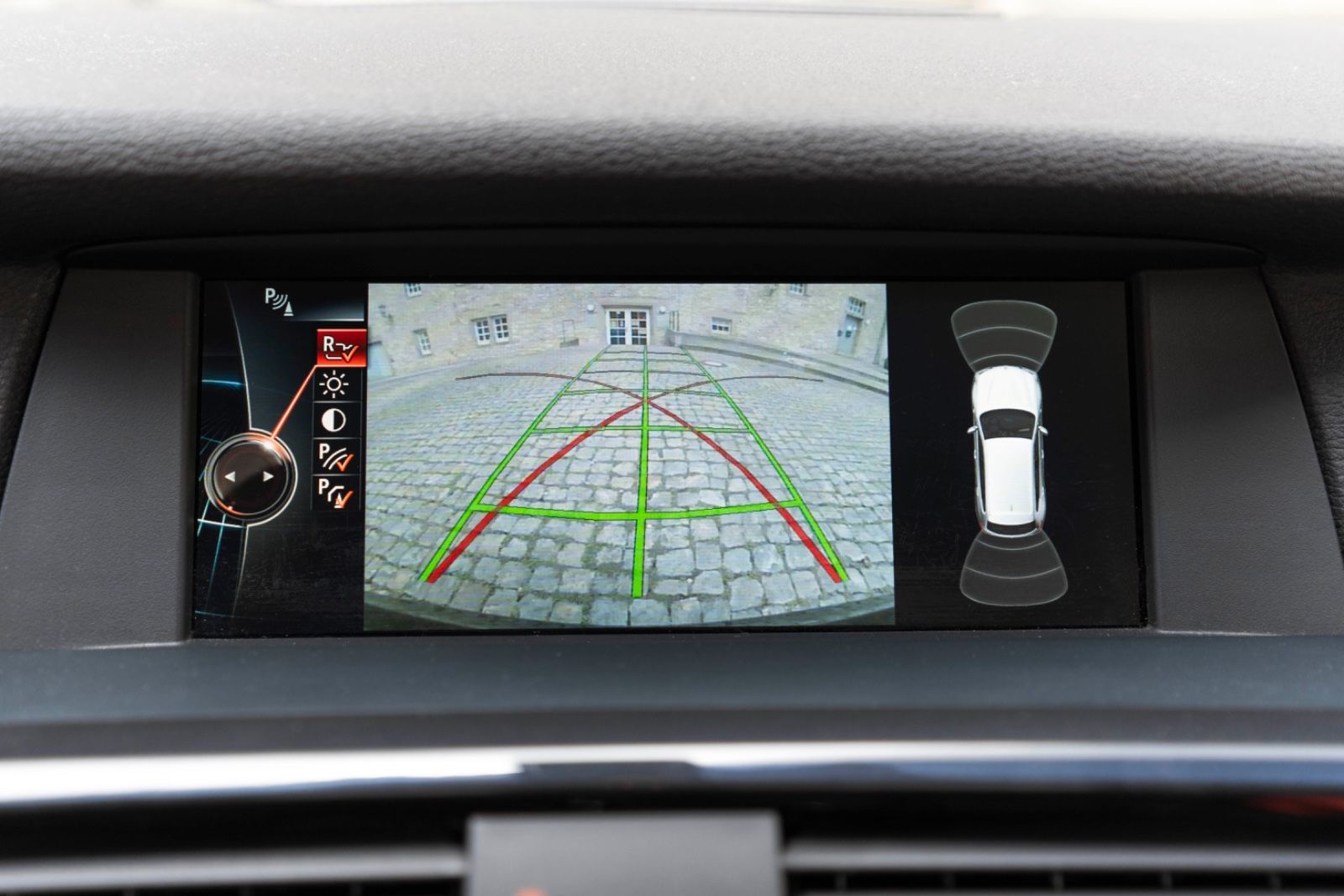 Fahrzeugabbildung BMW X3 xDrive35i M Sport HIFI KAM NAV SZH PANO M+S