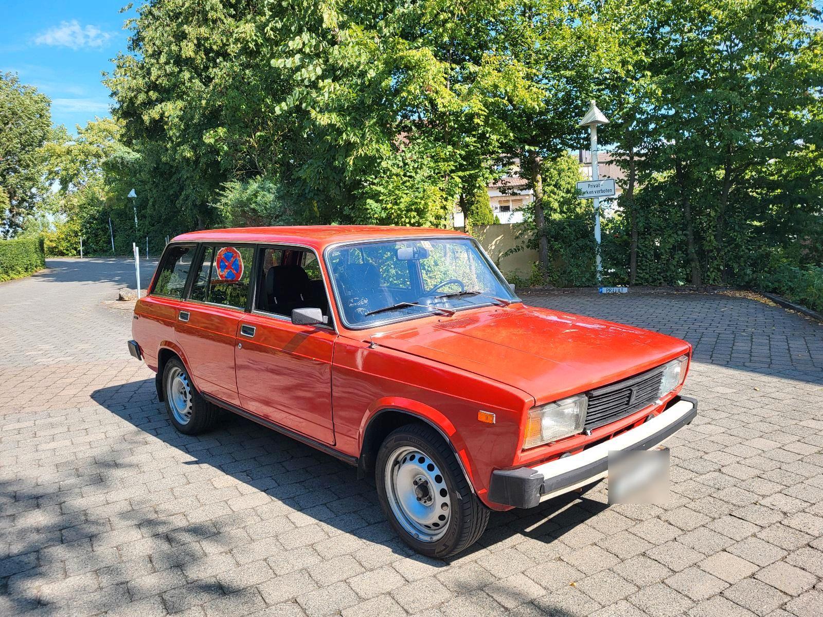 Lada Andere