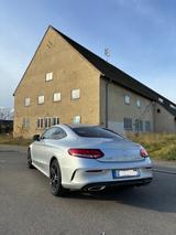 Mercedes-Benz C 400 4MATIC Autom. - - silberne Mercedes-Benz C 400
