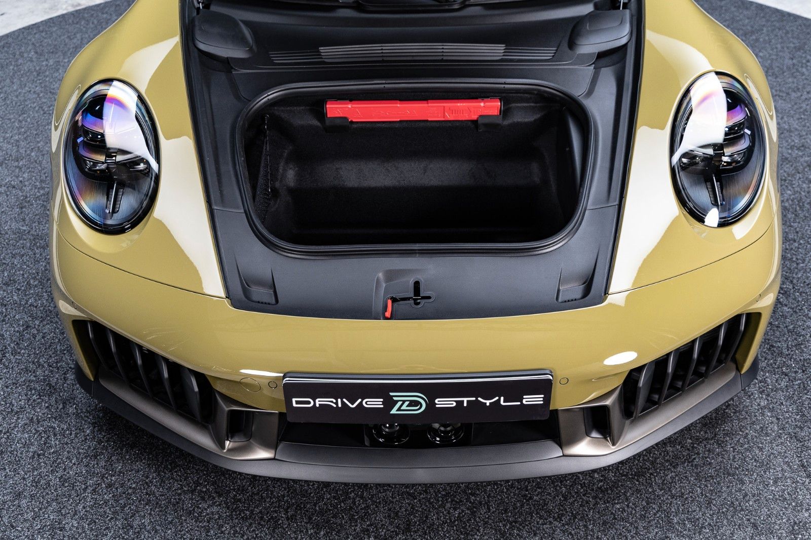 Fahrzeugabbildung Porsche 992.2 GTS Cabrio Spirit 70 + PCCB + Burmester