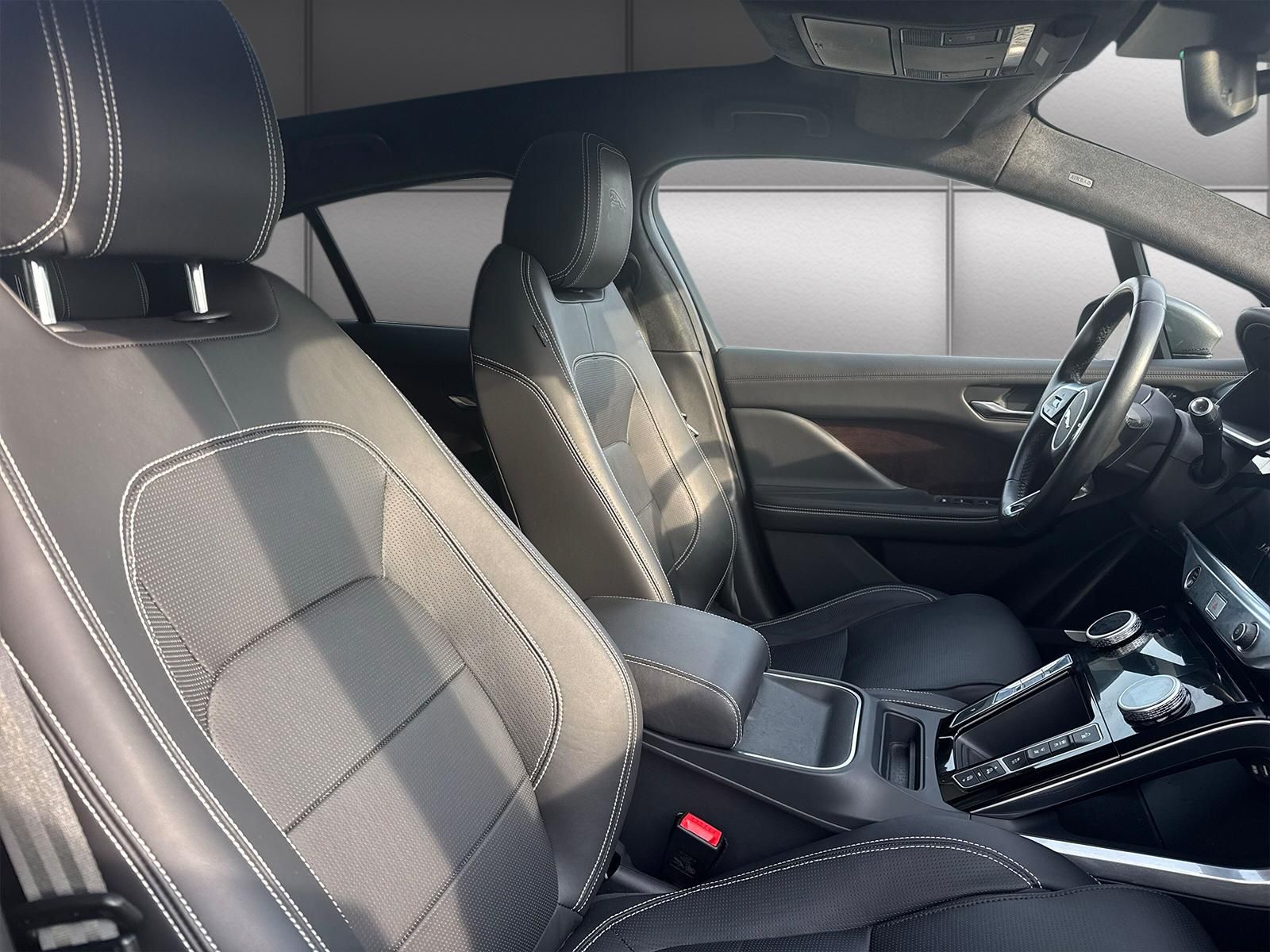 Fahrzeugabbildung Jaguar I-Pace EV400 First Edition Panoramadach