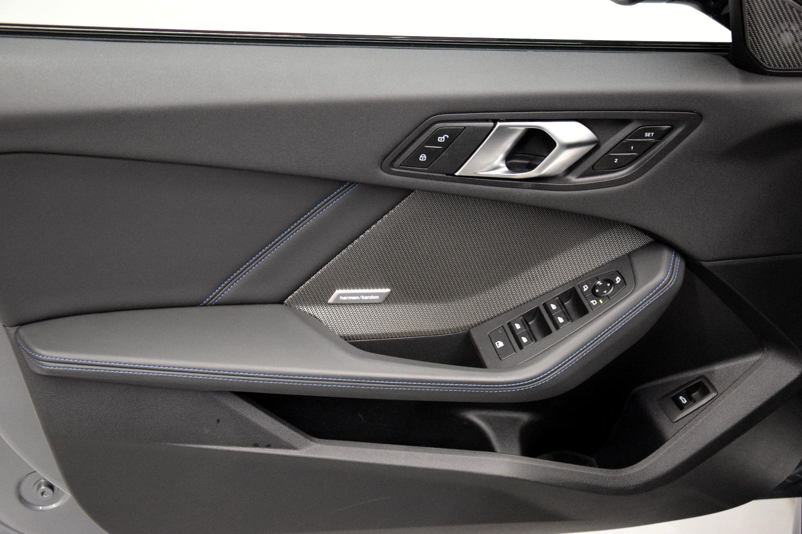 Fahrzeugabbildung BMW M135i xDrive M Sportpaket Pro Pano HuD h/k Memor