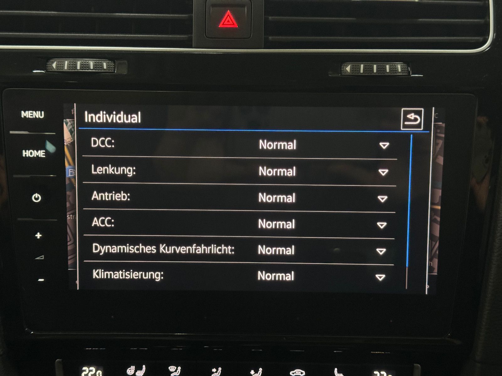 Fahrzeugabbildung Volkswagen Golf VARIANT 2.0 TDI DSG R-LINE SPORTPAKET VOLL
