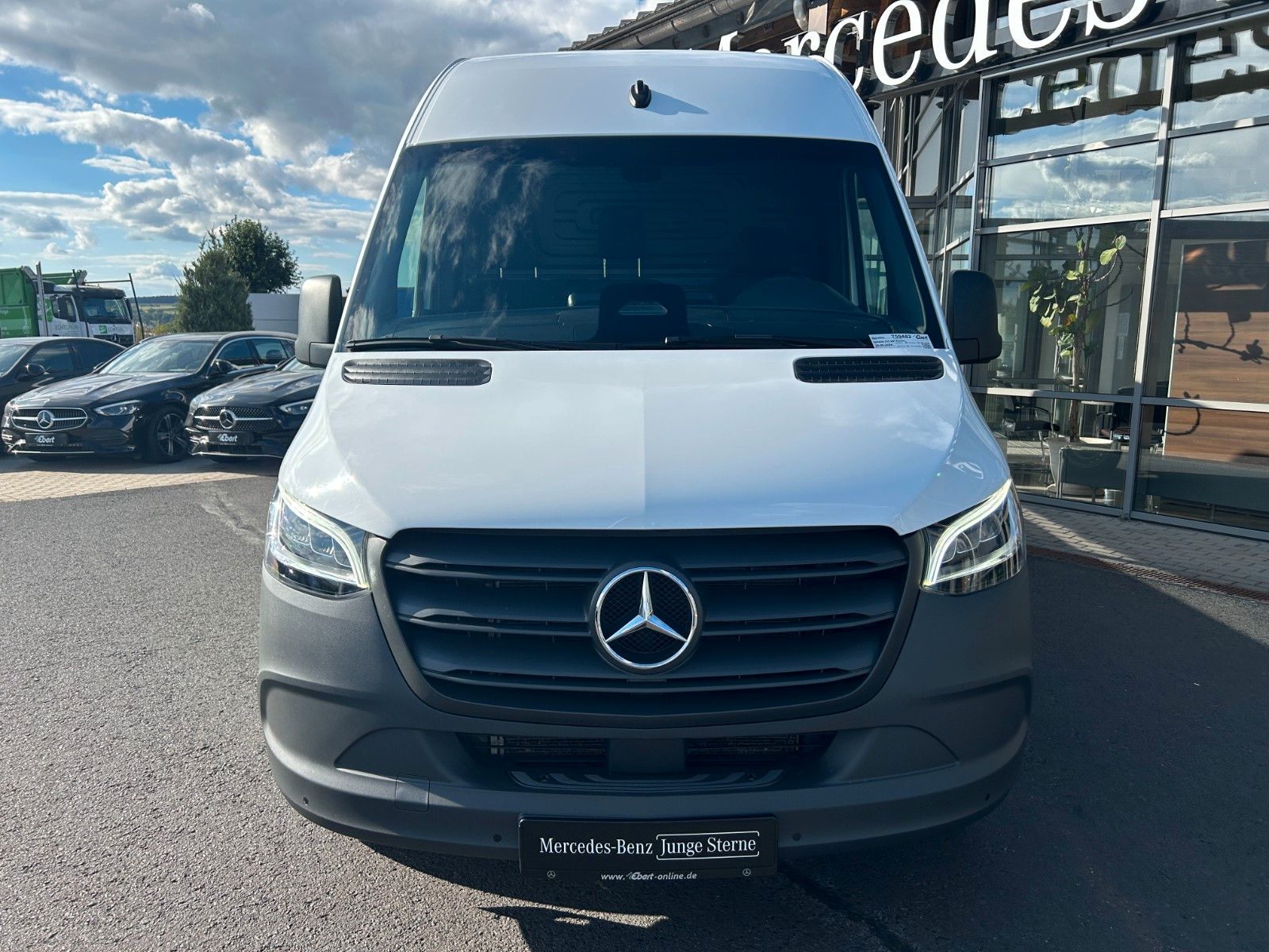 Fahrzeugabbildung Mercedes-Benz Sprinter 317 CDI 4325 9G Klima Kamera SHZ