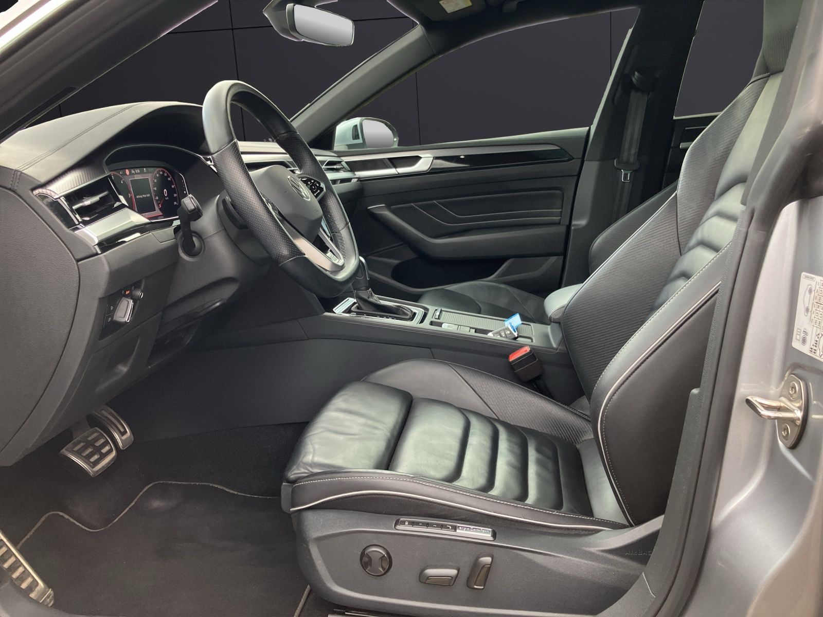 Fahrzeugabbildung Volkswagen Arteon SB TDI DSG R-Line 4M LED Navi Pano HUD Le