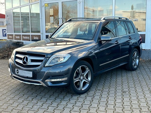 Обои на рабочий стол автомобили Mercedes-Benz GLK250 BlueTEC AMG Styling Package