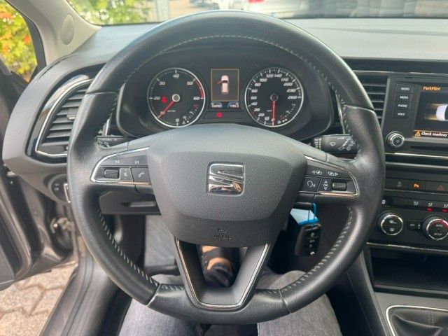 Fahrzeugabbildung SEAT Leon ST Style NAVI PDC MFL