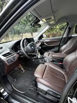 BMW X1 xDrive25i Sport L.,RFK,Head-Up,Navi+,LED,Hifi - BMW X1: 25i