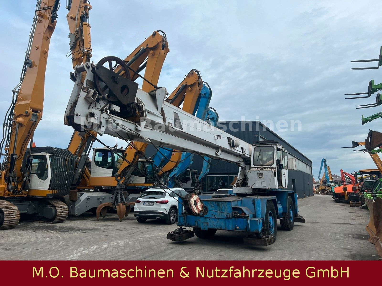 Fahrzeugabbildung Grove Kran / 30T / Waage /