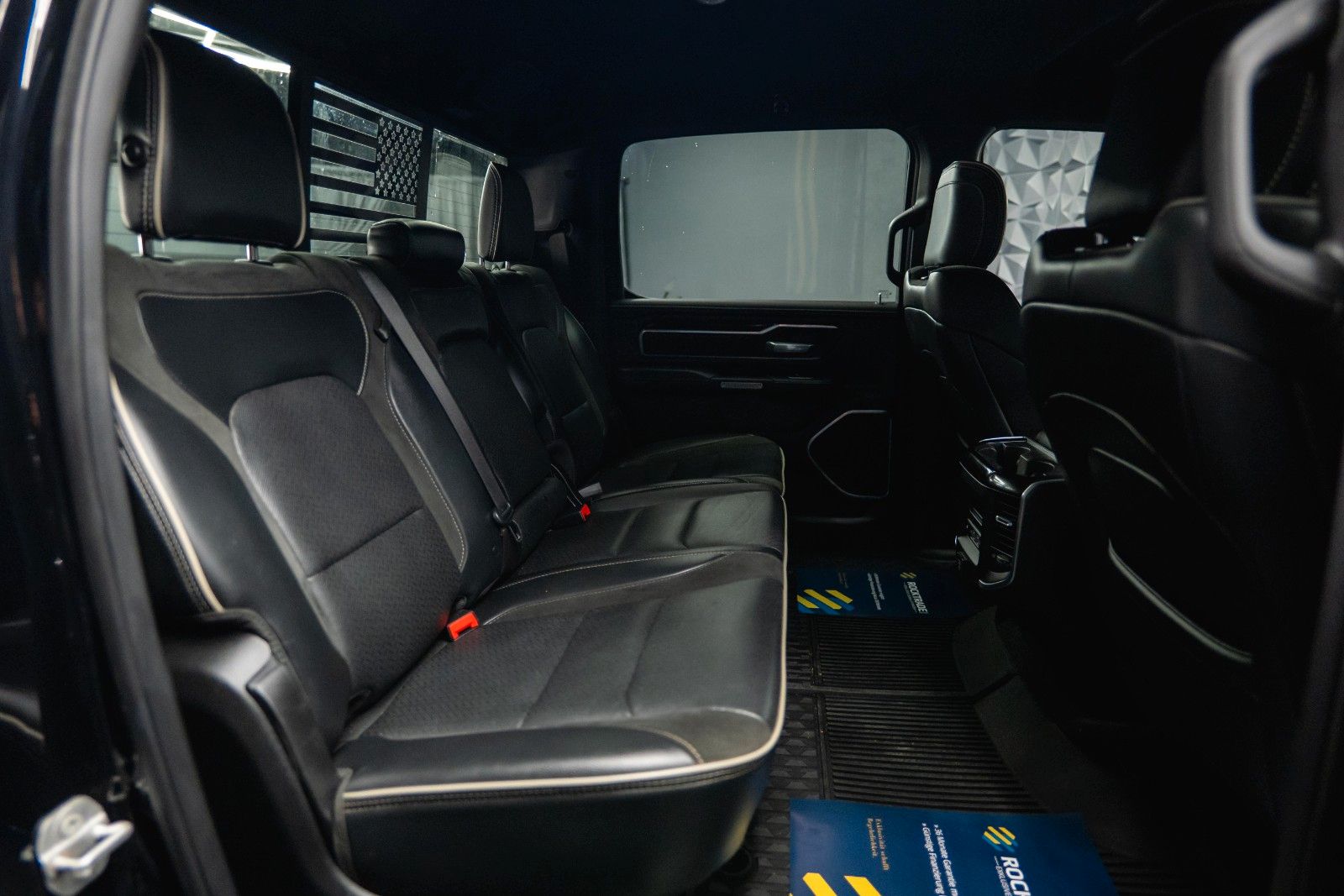 Fahrzeugabbildung Dodge RAM 5.7 V8 HEMI 4x4 LARAMIE RamBox Airmatic 19%