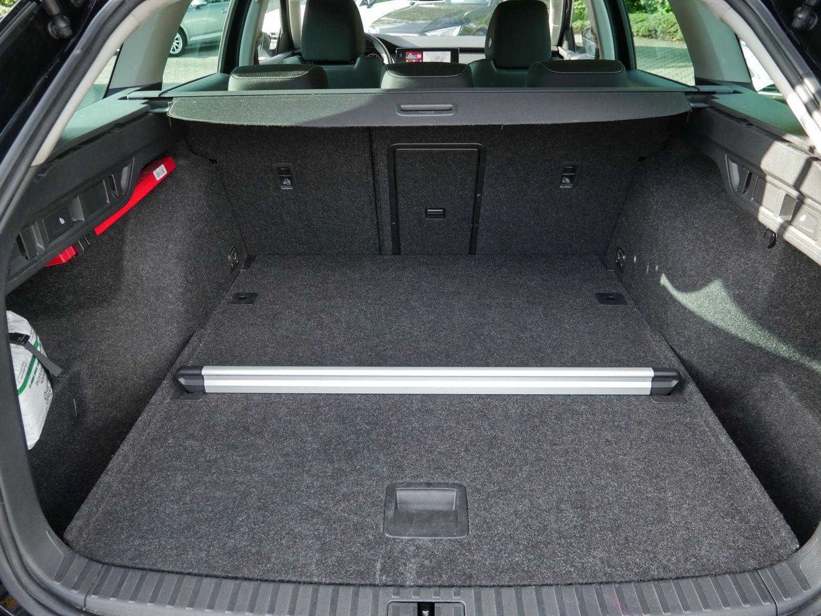 Skoda Octavia Combi 1.5 TSI LED*DAB+*Navi