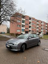 Hyundai i30 1.4 Benzin,  WM Edition mit TÜ... - Hyundai i30 Gebrauchtwagen in Braunschweig