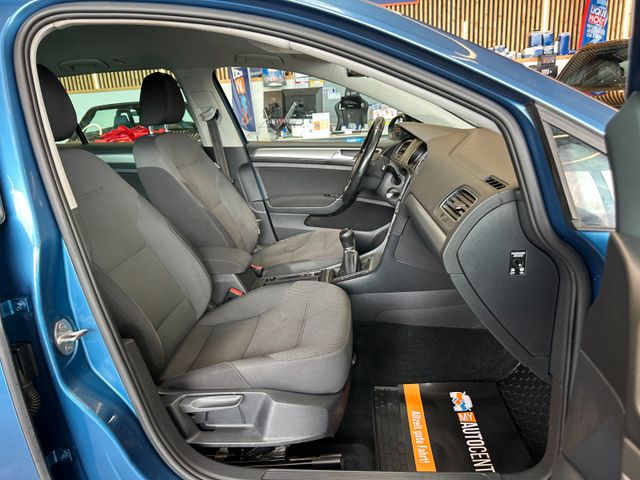 MYAUTOCENTER – Gebraucht- und Jahreswagen mit Werkstattservice in Pfaffenhofen Volkswagen Golf VII Variant Comfortline BlueMotion