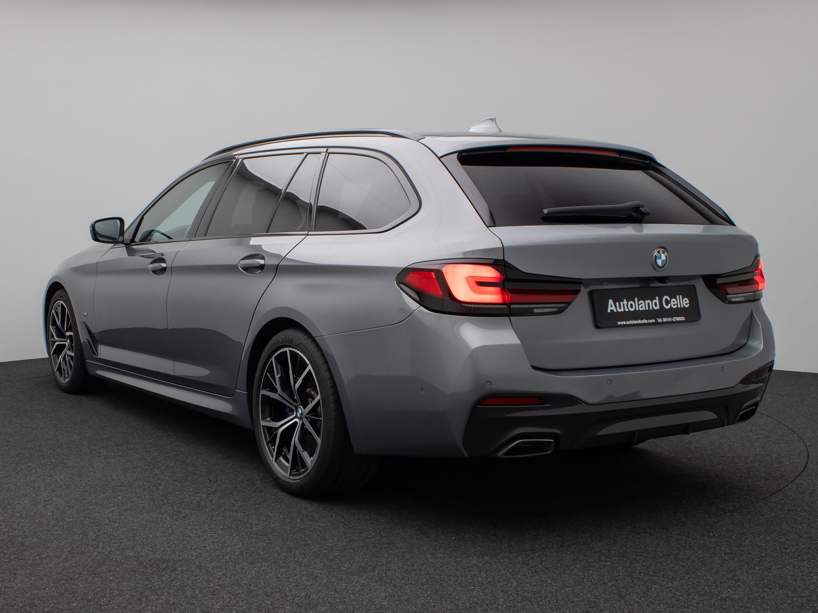 Fahrzeugabbildung BMW 530i M Sport Panorama 360°Laser HUD DAB H/K 19"