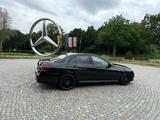 Mercedes-Benz E 500 4MATIC Limousine designo B&O - Mercedes-Benz: Limo