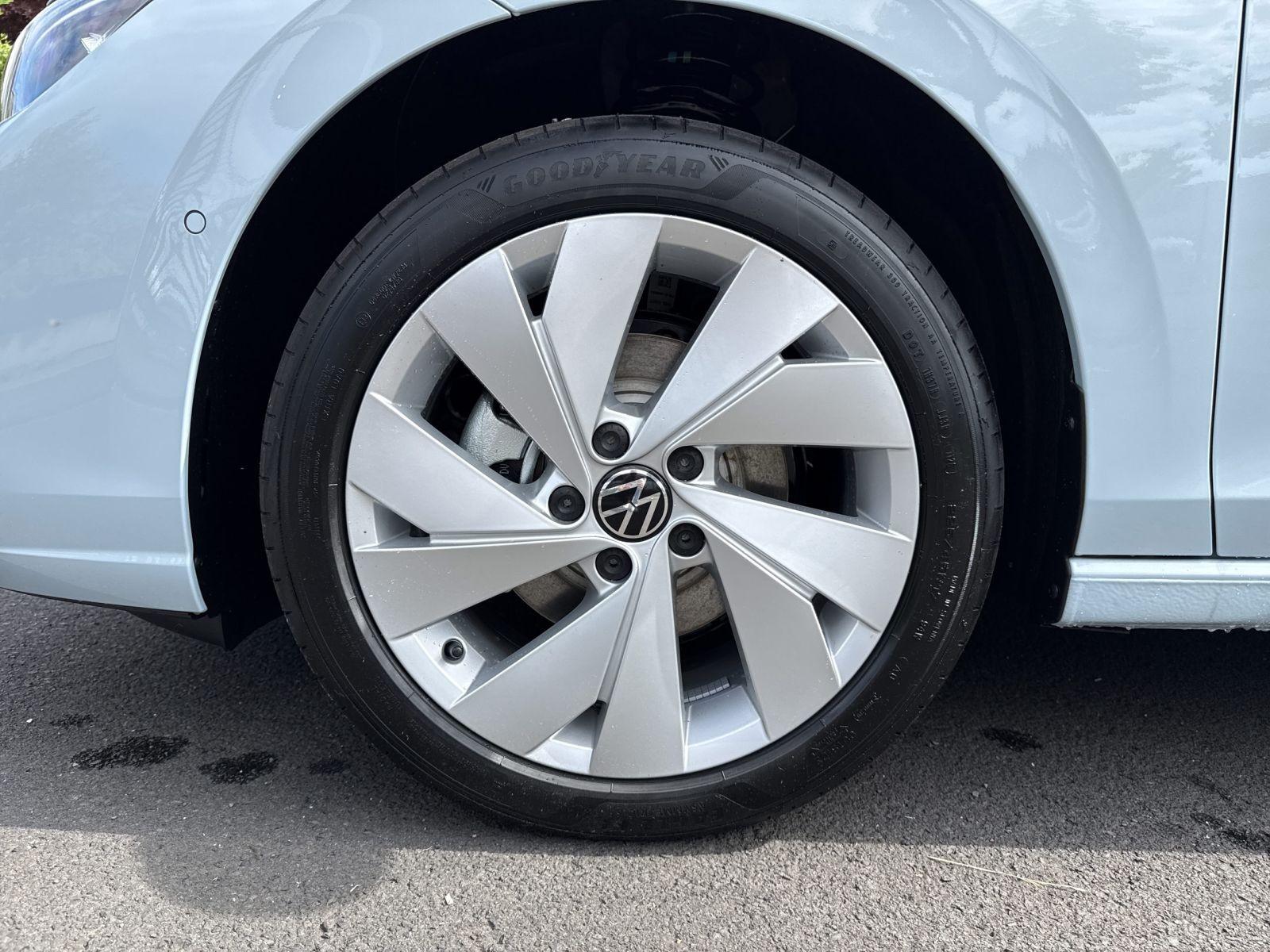 Volkswagen Golf VIII Energy 1.5 eTSI DSG, AHK, RFK, NAVI, миниатюра 7