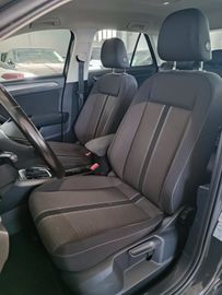 Volkswagen T-Roc - 7