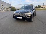 BMW X5 xDrive40d M-Paket lückenlos Scheckheft 