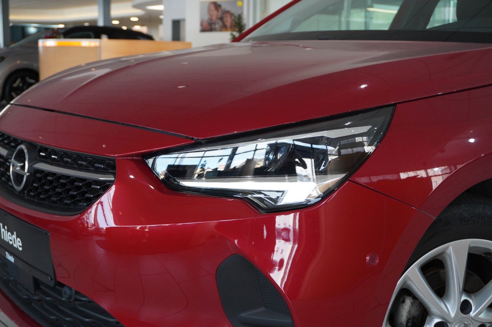 Fahrzeugabbildung Opel Corsa F 1.2 ELEGANCE NAVI/LED/KAMERA/SPORT/DAB+