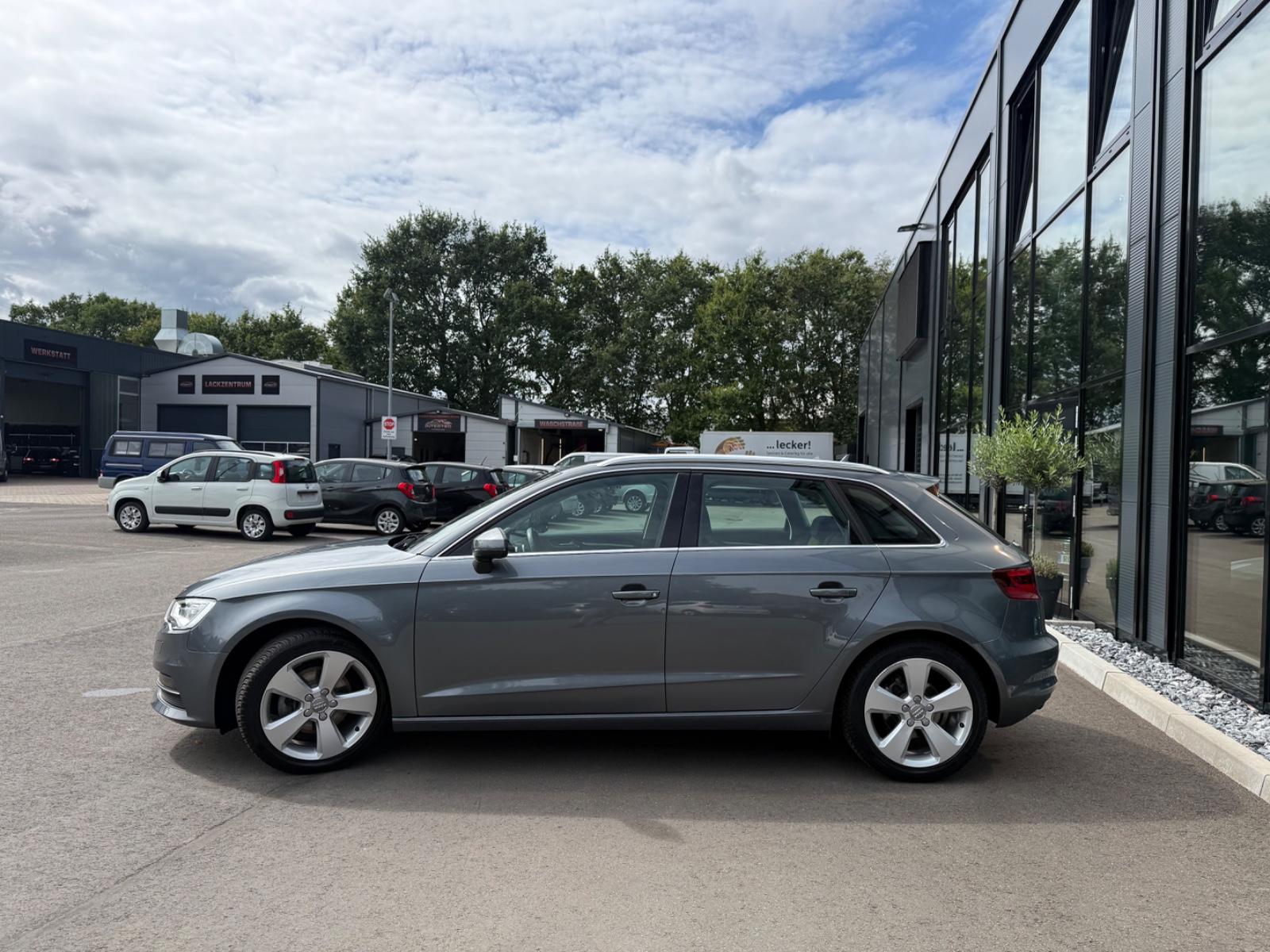 Audi A3 Sportback Sport Paket*XEN*PDC*SHZ*TEMP*HU NEU