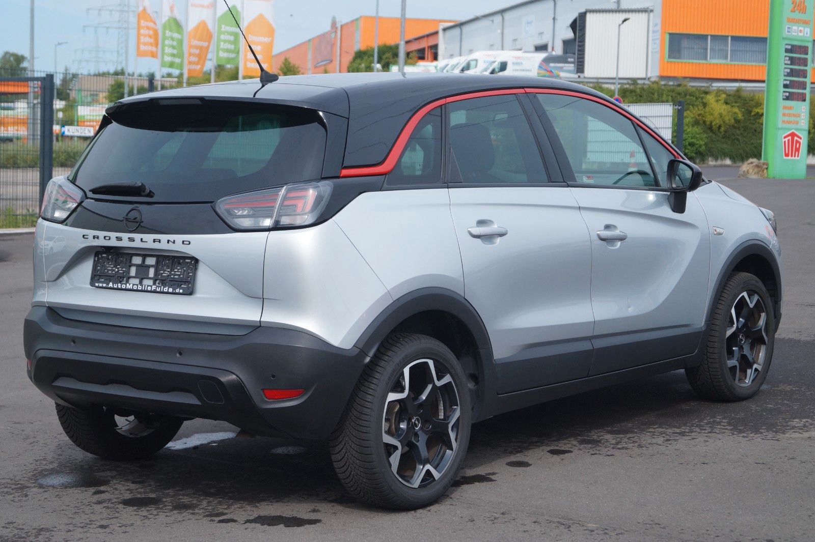 Fahrzeugabbildung Opel Crossland (X) 1.2 Automatik *1. Hand