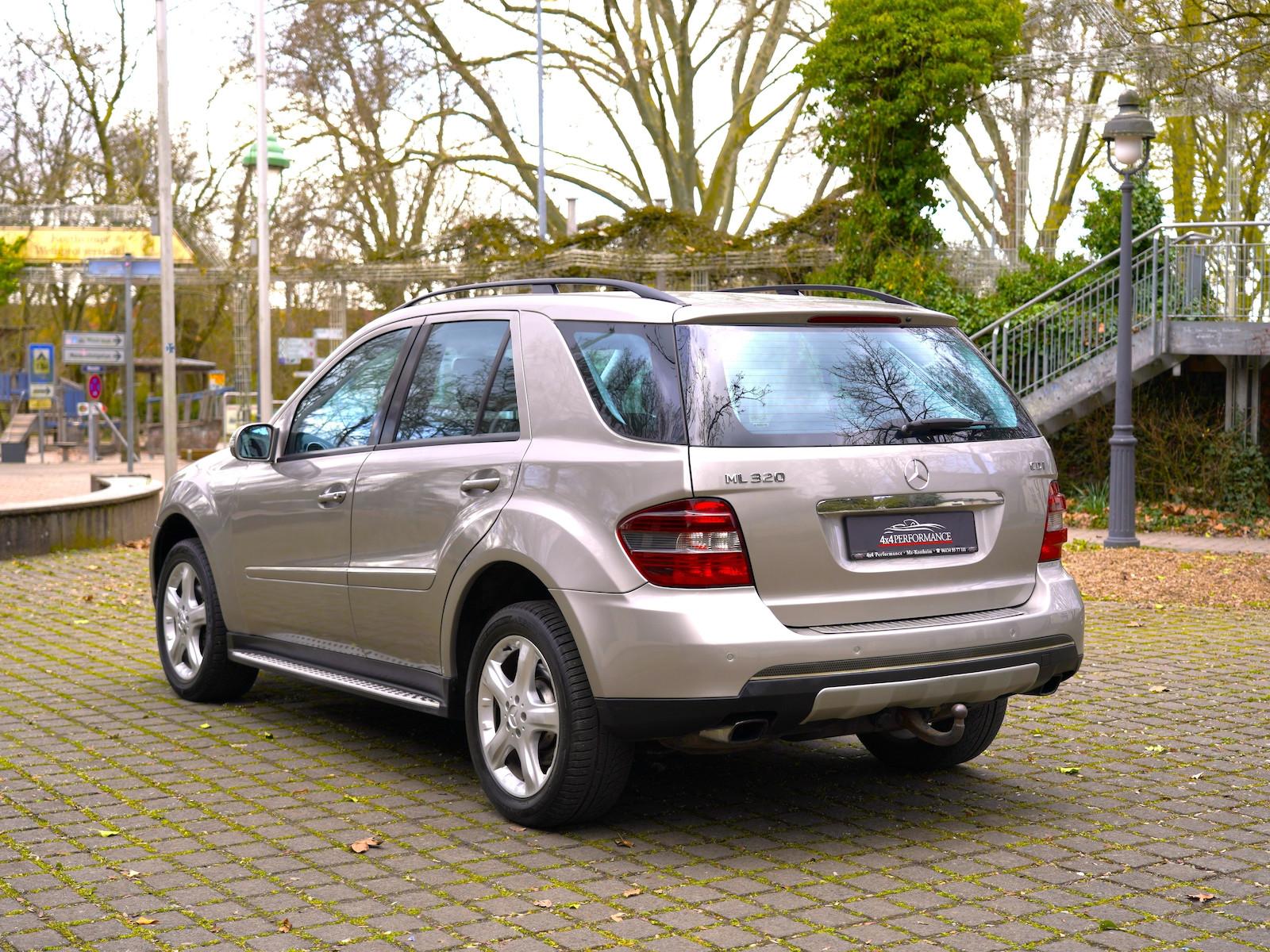Mercedes-Benz ML 320 CDI*AMG Styling Paket~AHK~Carplay*