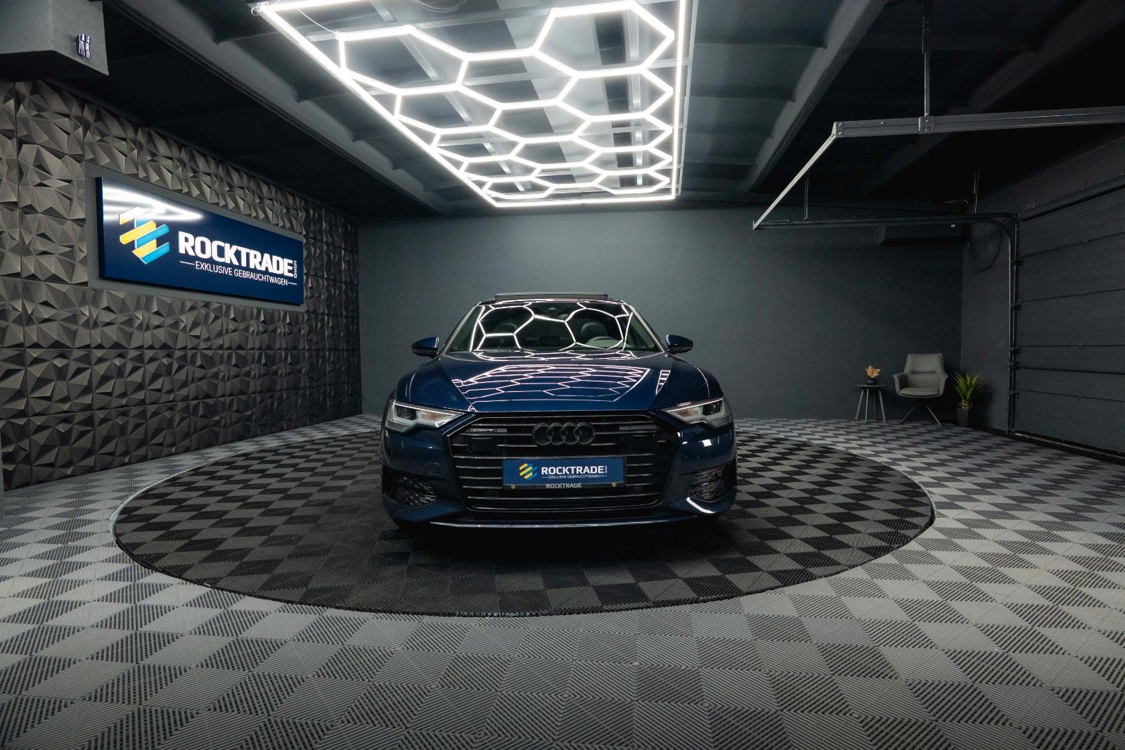 Fahrzeugabbildung Audi A6 55 TFSI quattro S-Line Sport Black Design ACC