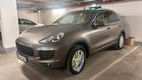 Porsche Cayenne S E-Hybrid S - Porsche: Plug-In Hybrid