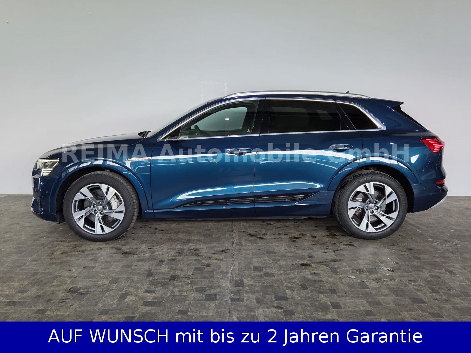 Fahrzeugabbildung Audi e-tron 55 quattro advanced, AHK, Virtual, ACC