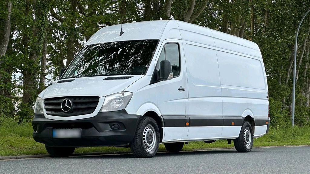 Image of Mercedes-Benz Sprinter