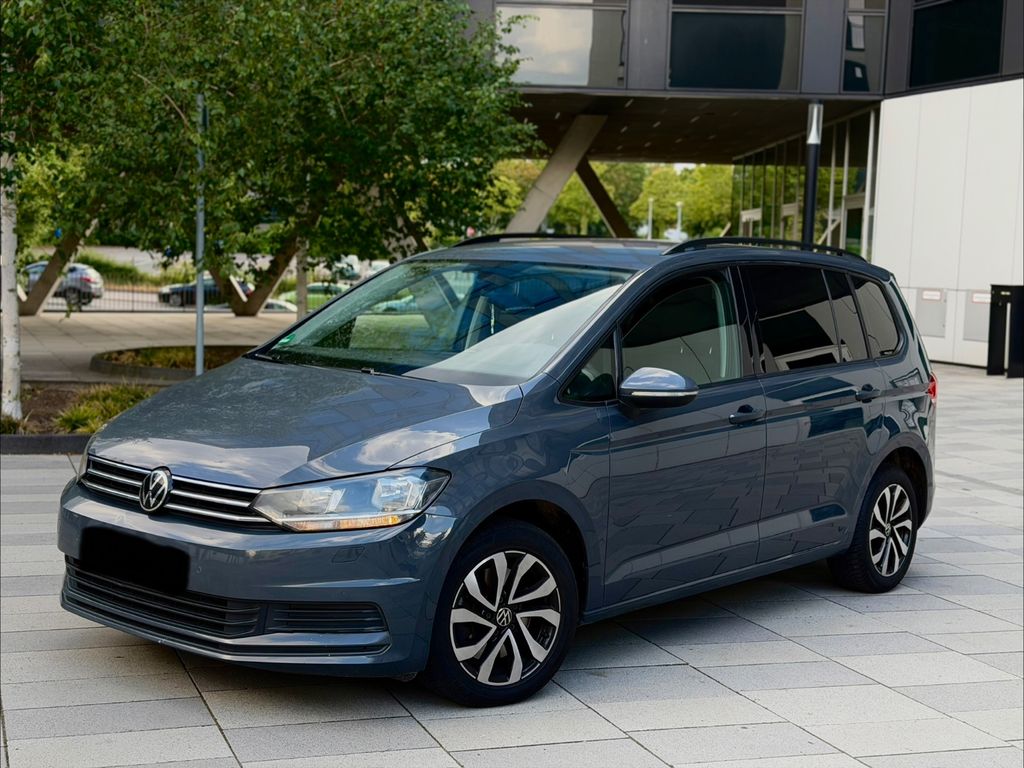Image of Volkswagen Touran