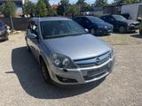 Opel Astra H Caravan Innovation "110 Jahre" - Opel Astra INNOVATION-110-Jahre