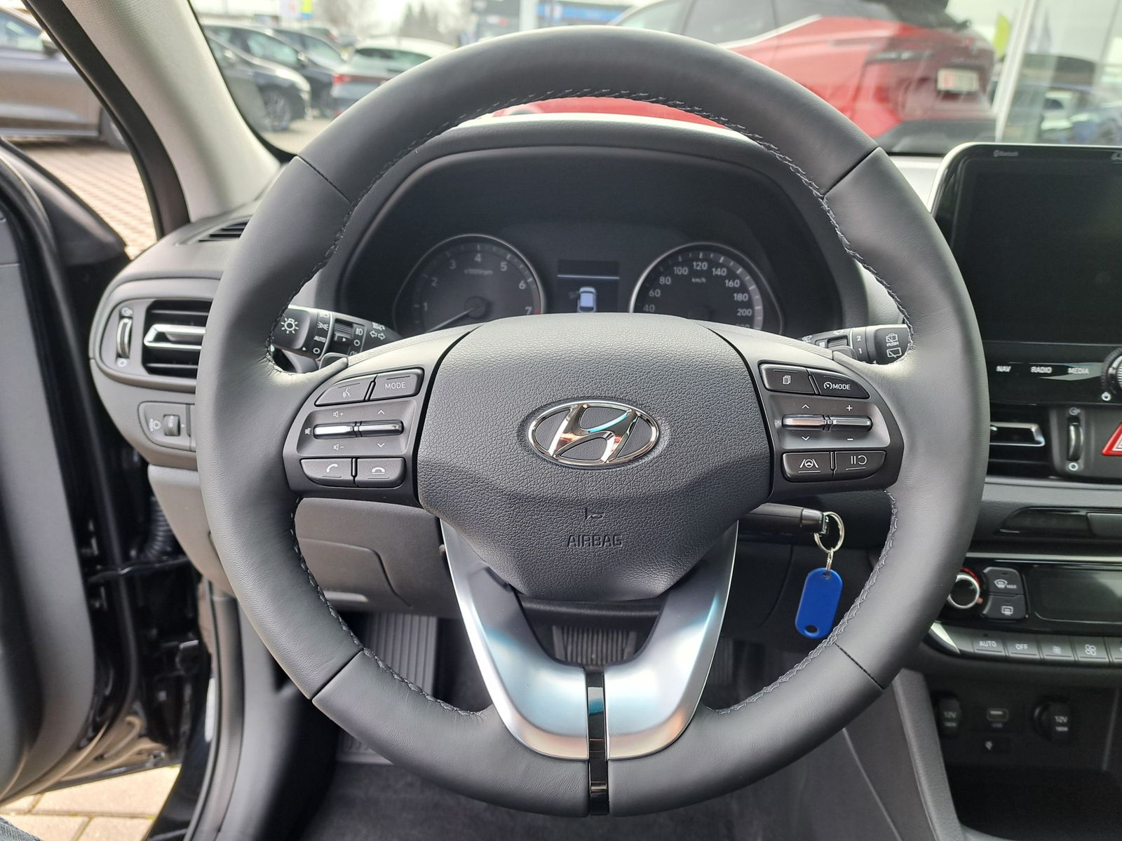 Fahrzeugabbildung Hyundai i30 LED NAVI KAMERA WINTERPAKET TEMPO ALU