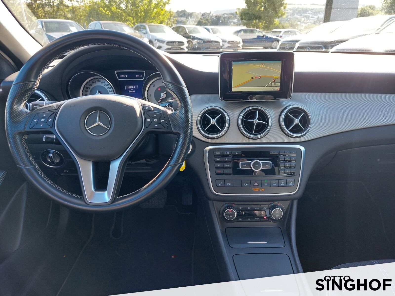 Fahrzeugabbildung Mercedes-Benz GLA 200 CDI 4MATIC Urban +AHK+Xenon+Rü Kam+Navi+