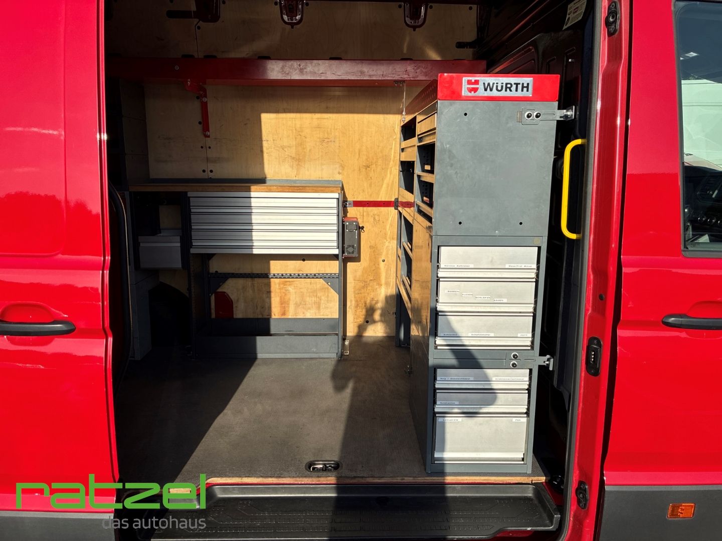 Fahrzeugabbildung Volkswagen Crafter mittellang Hochdach FWD 35 Kasten 2.0 SH