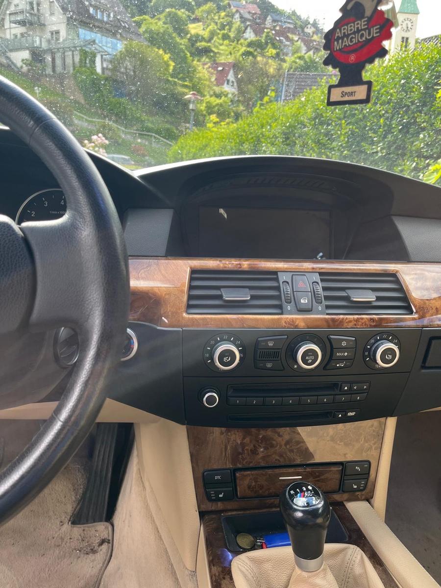 BMW 530i 