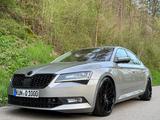 Skoda Superb 2.0 TSI DSG 4x4 Style Style