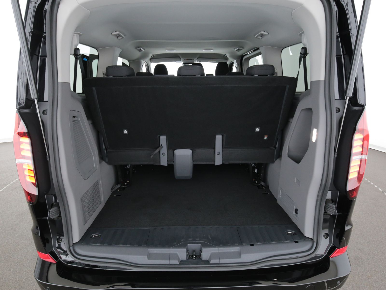 Volkswagen T7 Caravelle - Bild 25
