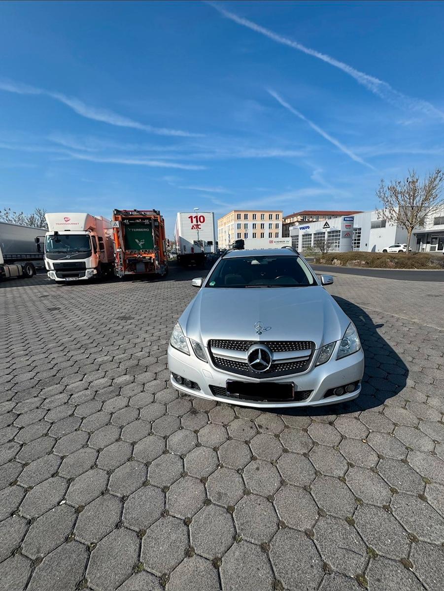 Mercedes-Benz E 200 E T-Modell E 200 CDI BlueEfficiency