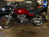 Kawasaki Zephyr 550 B - KAWASAKI 550